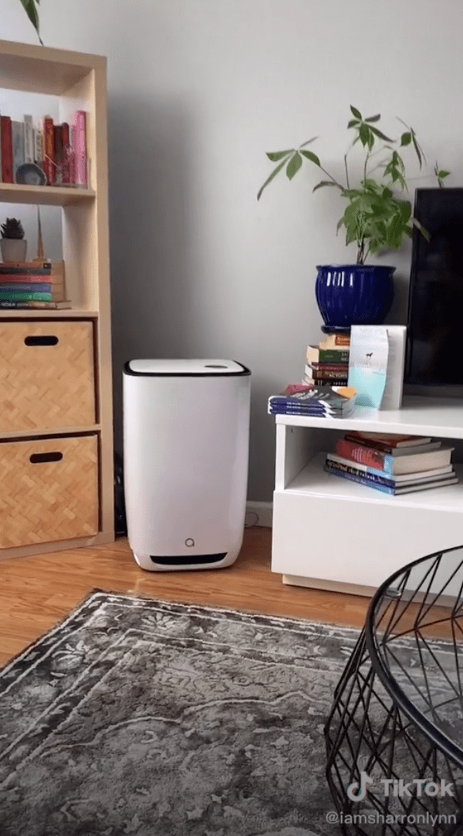 #ad This awesome @Aeris purifier has been a game changer. Clean air at home is a must. 🏠 #aeris #aerishealth #swissaeris