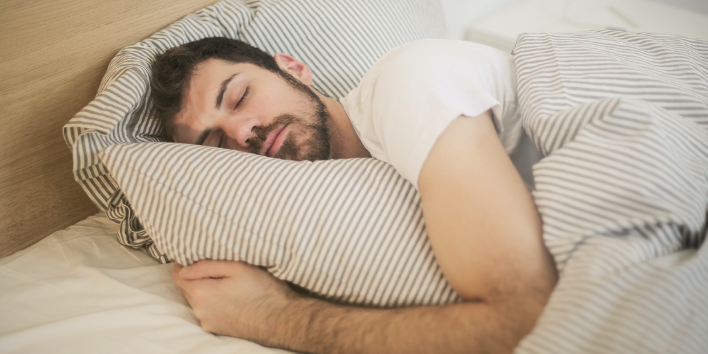 title graphic for the states that get the best and worst sleep